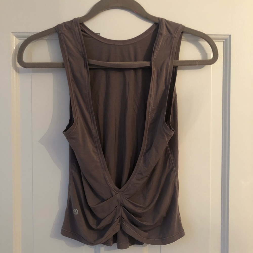 Lululemon tank